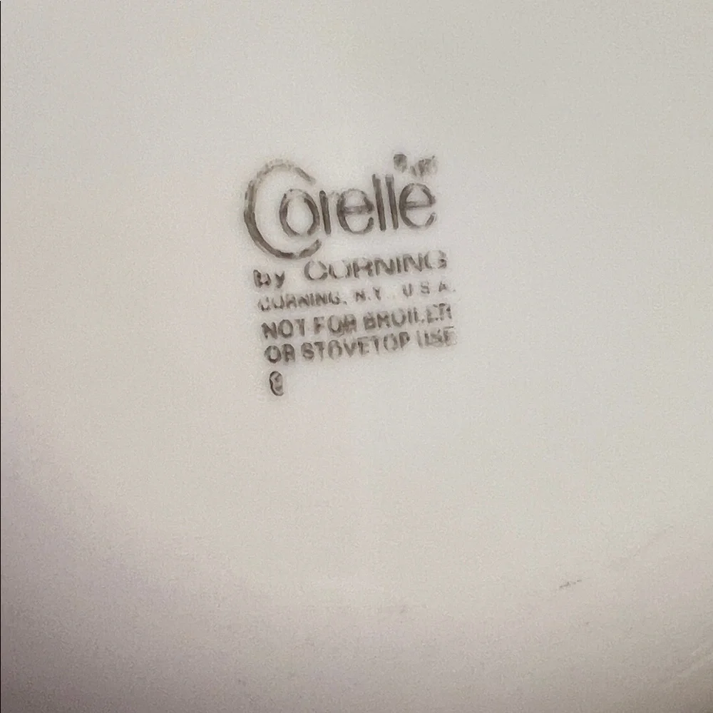 Set of 4 White Corelle SPRING MEADOW cereal bowls with Green and Blue Trim. 6”